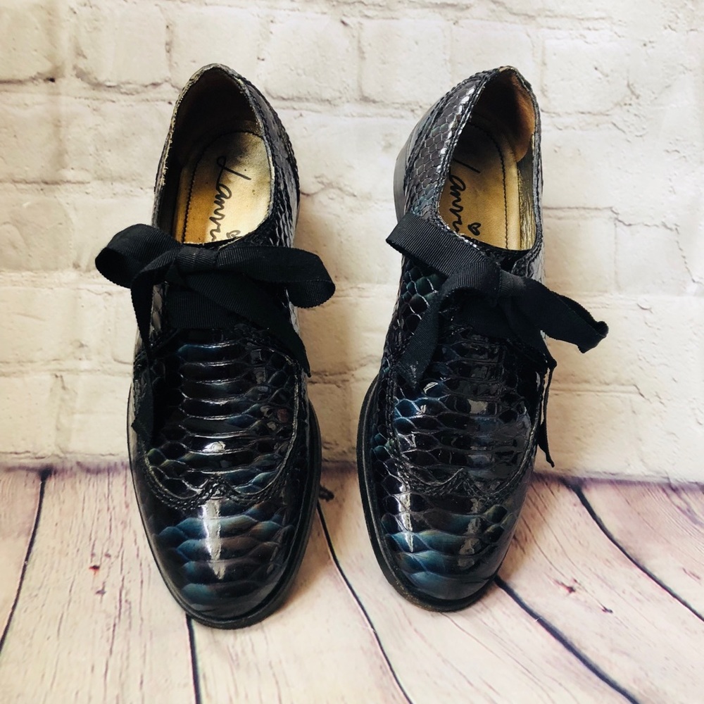 Lavin Shoes - Picture 3 of 6